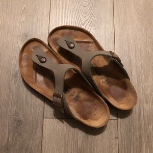 Birkenstock’s women’s size 11-12